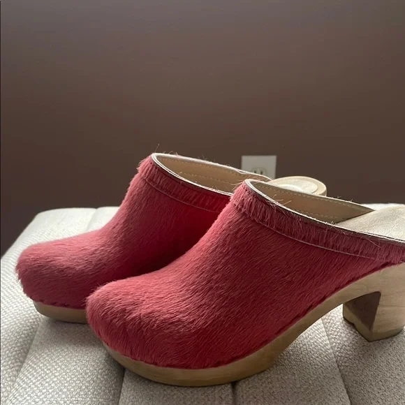 No. 6 coral pony hair Clogs - Picture 2 of 5
